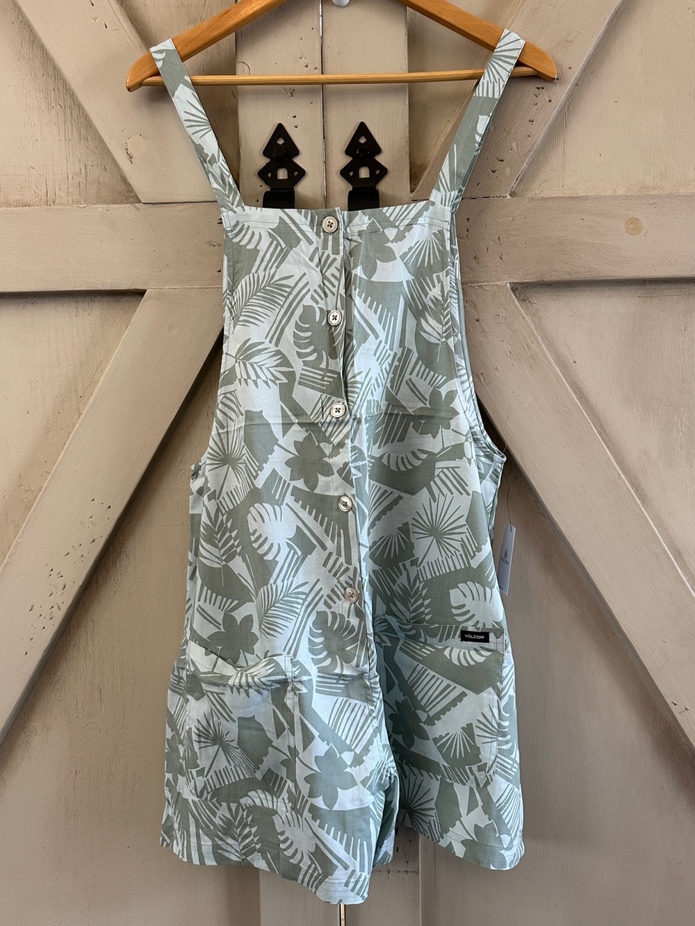 Volcom Litehearted Romper Women’s M Tropical Leaf Print Button Front